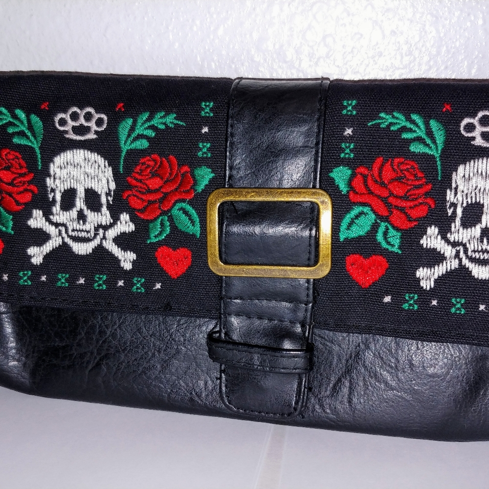 Vintage Loungefly Sugar Skull and Roses Clutch